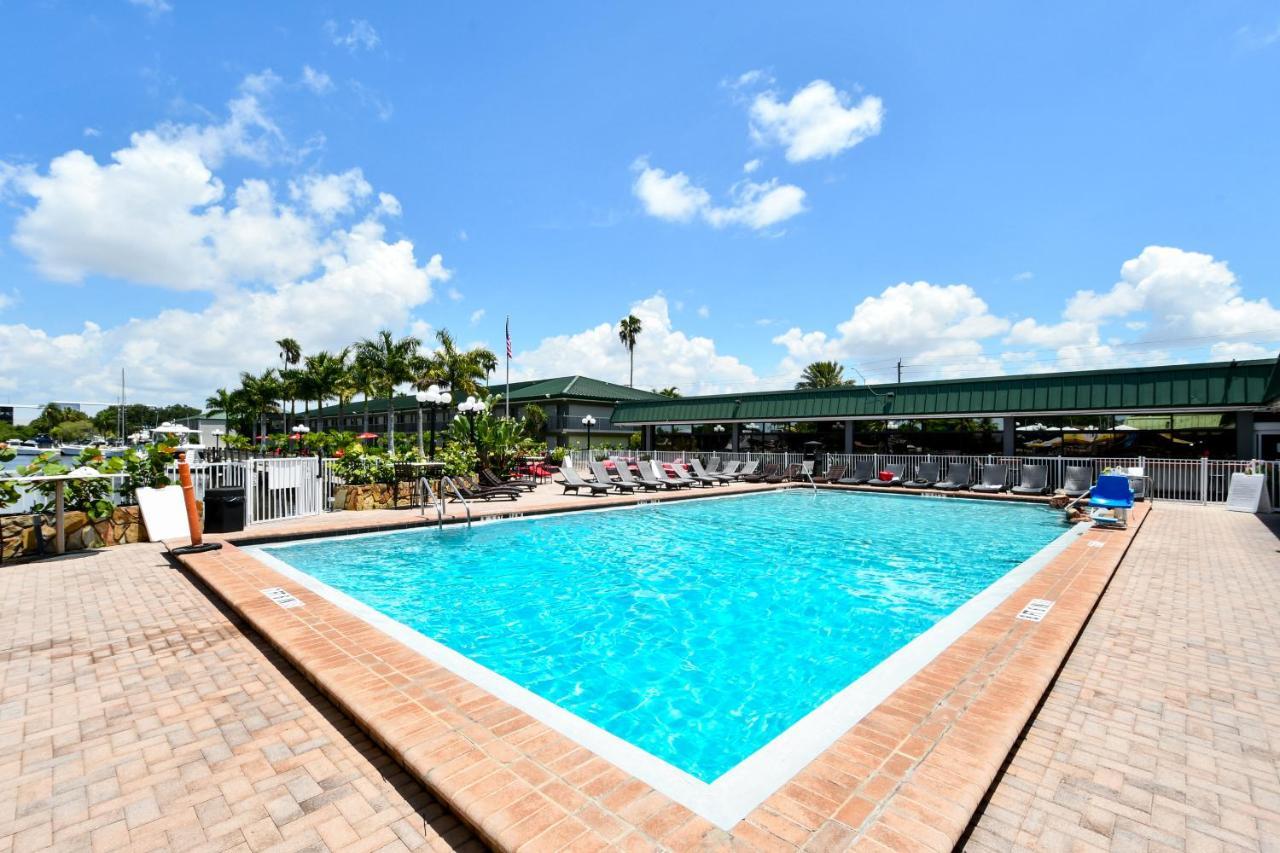 Remodeled, Huge Pool, Tiki Bar & Grill, Quiet Room 사라소타 외부 사진
